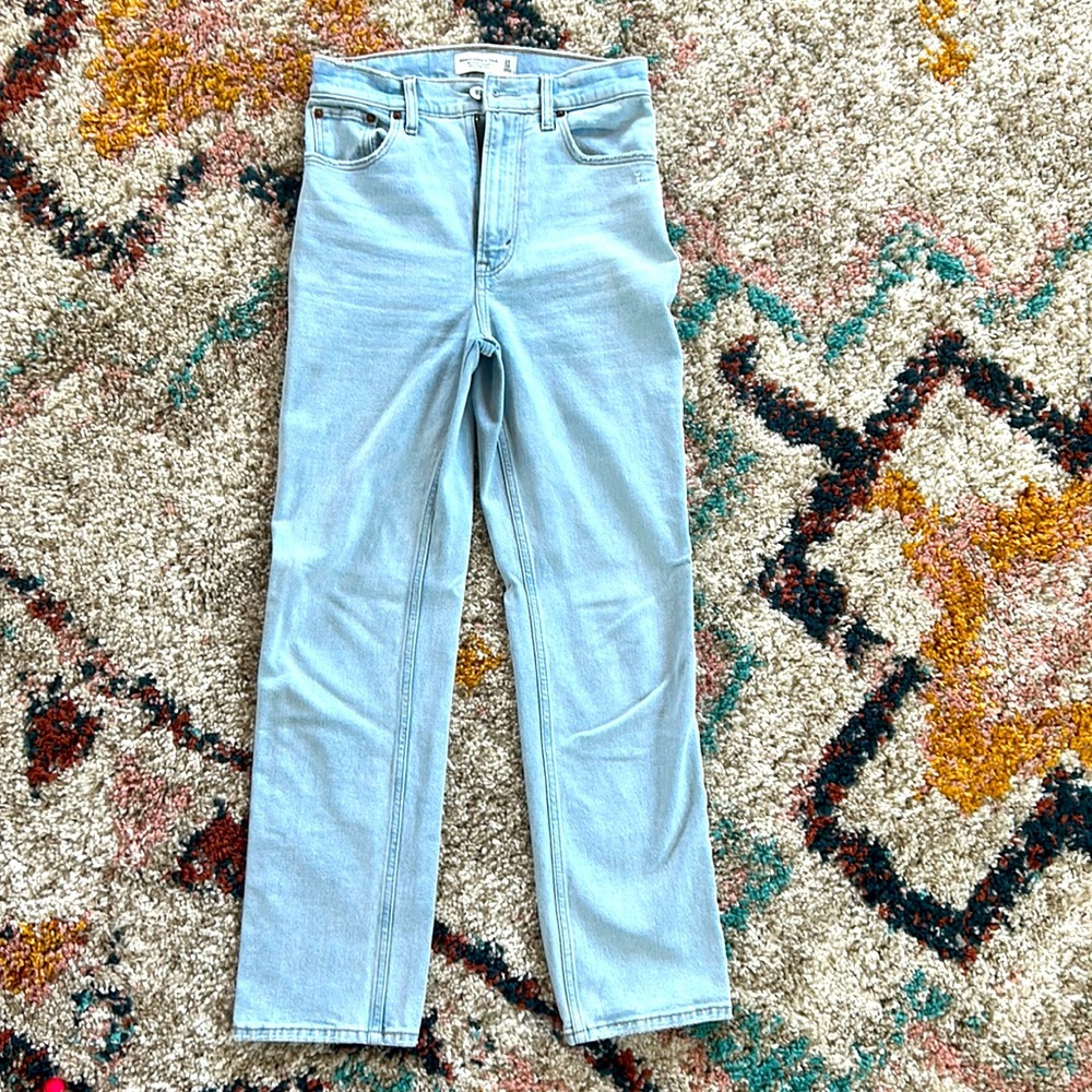 Abercrombie Ankle Straight Ultra High Rise size 24/00